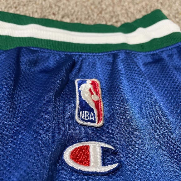 Vintage Old Logo Champion Dallas Mavericks NBA Basketball Shorts Green XL 40-42